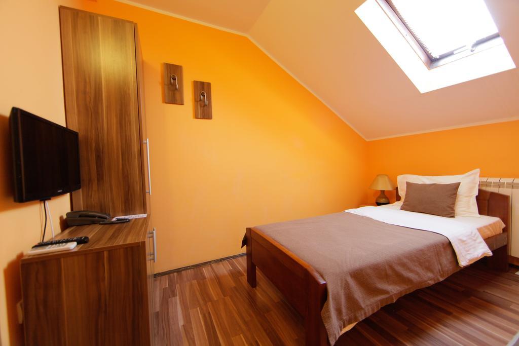 Rooms Konak Mikan Belgrad Exterior foto